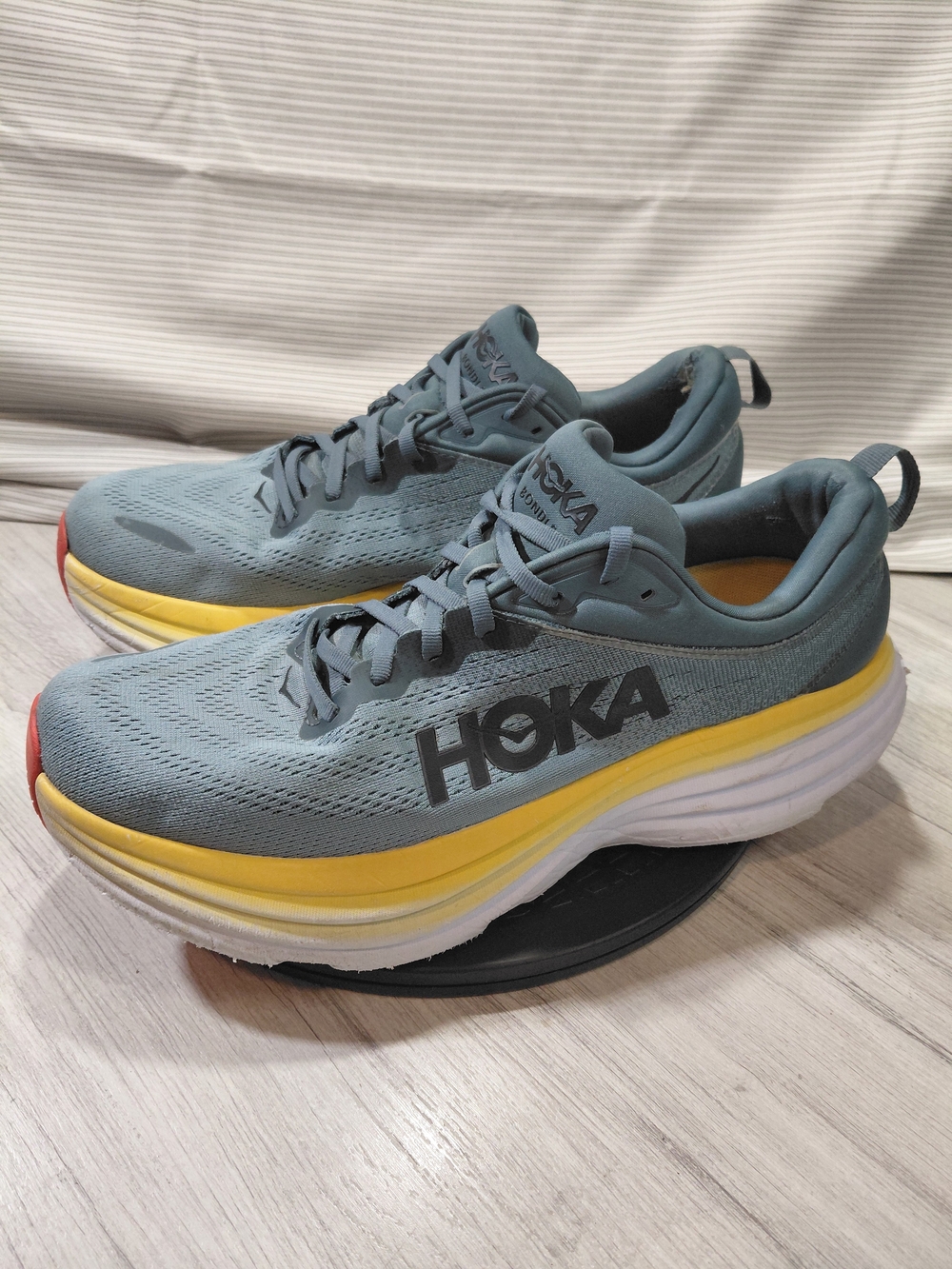 HOKA Men's Bondi 8 Road Running Walking Shoes Grey White Yellow SIZE 13D